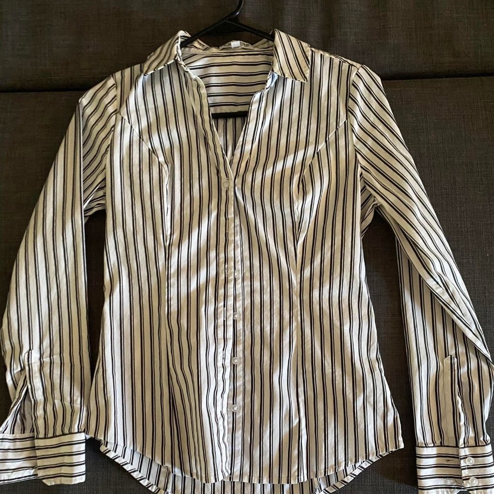 Express Essential Black and White Stripes Shirt